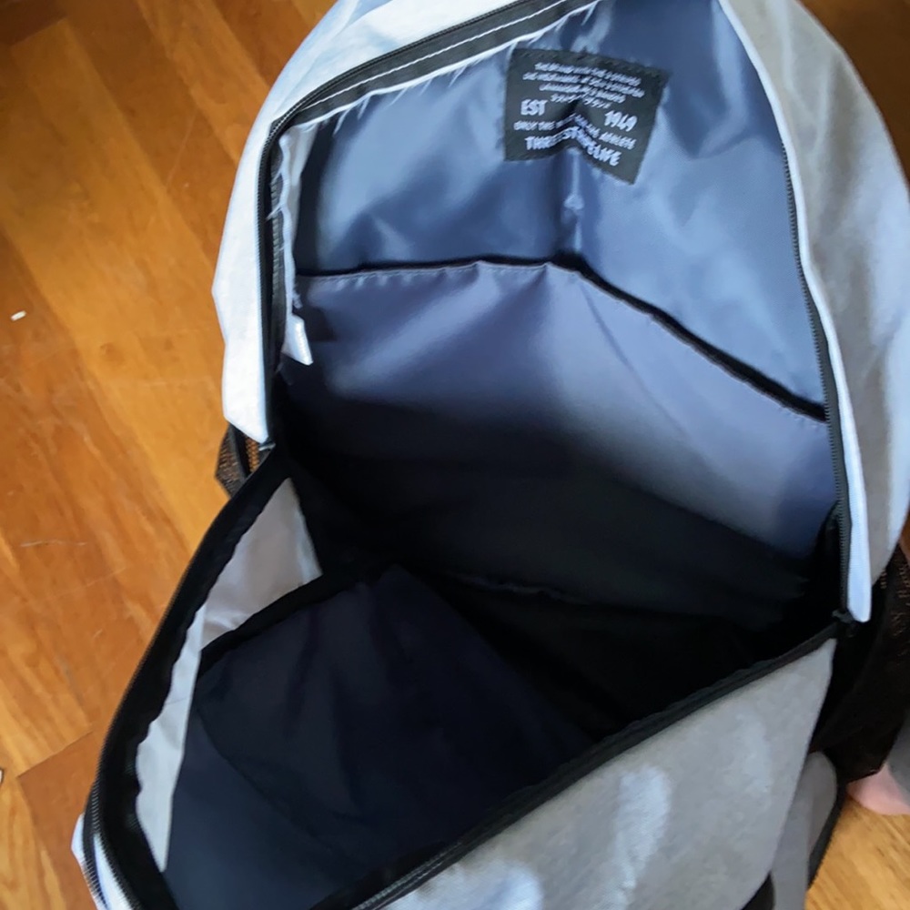 Adidas backpack - Picture 3 of 6